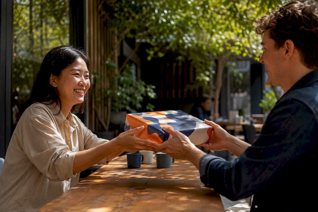 How to Build an Onboarding Buddy Program That Actually Works